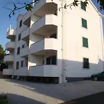 With Parking Space Supetar, Brac - 16130 * Супетар