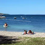 Апартаменты With Parking Space Supetar, Brac - 16130 *