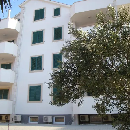 With A Parking Space Supetar, Brac - 16130 Apartment *