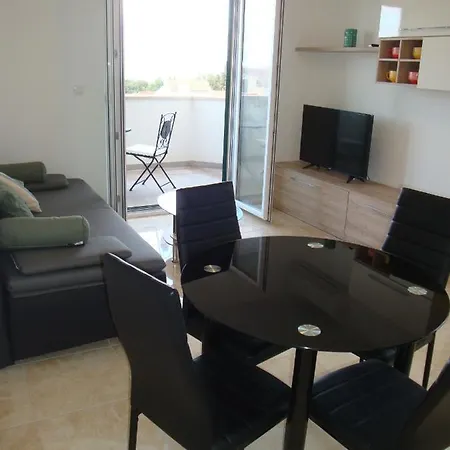 Apartment With A Parking Space Supetar, Brac - 16130