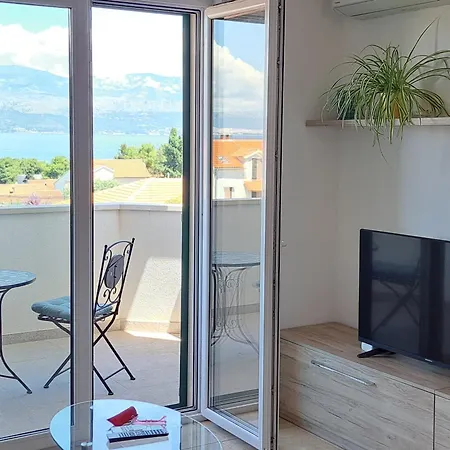Apartmán With Parking Space Supetar, Brac - 16130 Supetar